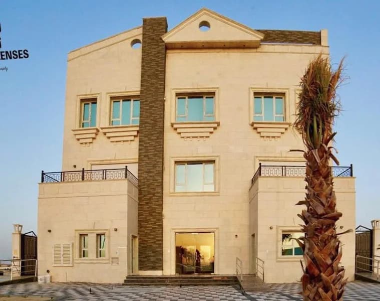 للبيع شاليه في مدينة صباح البحرية - الرابعة - 7372