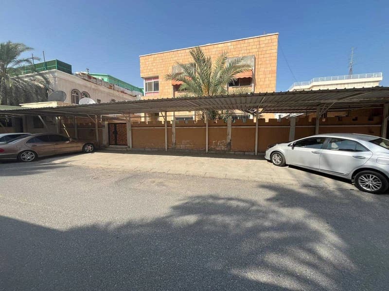 للبيع بيت هدام في الجابرية ق٧ 