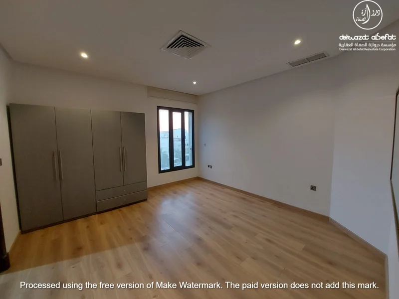 صورة مصغرة 6