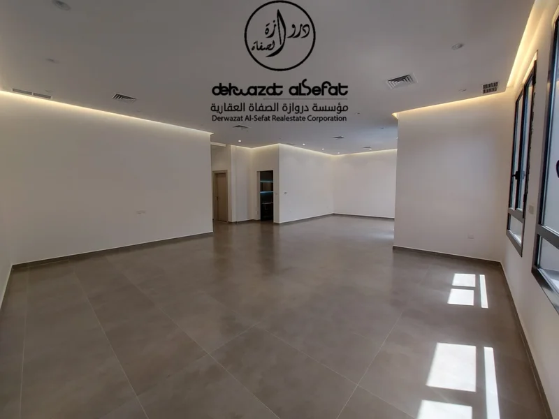 للإيجار دور أرضي في المطلاع N3 قطعه 3