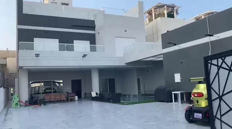 للبيع شاليه في مدينة صباح البحرية / الاولى
